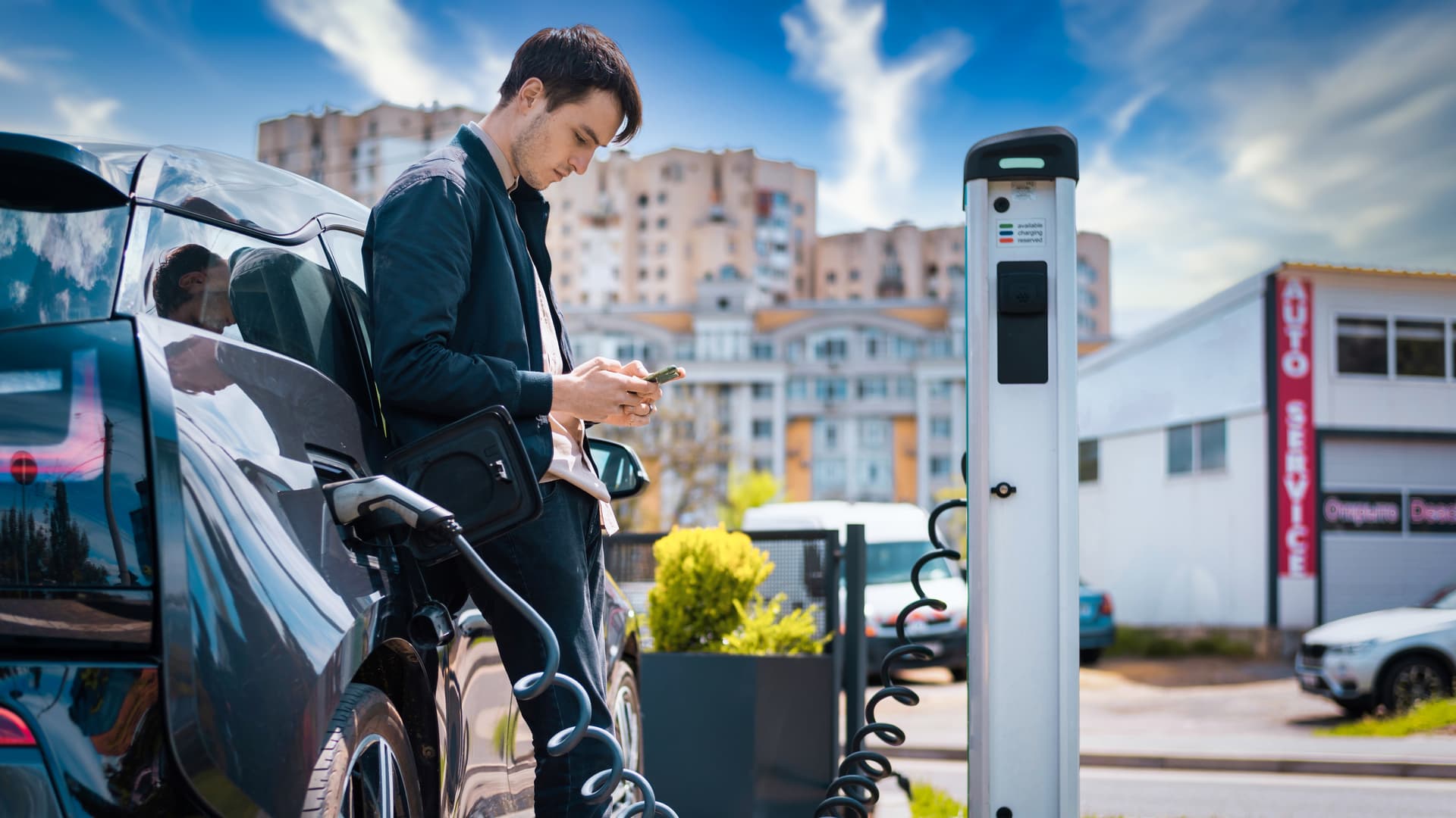 Bridging the Urban‑Rural EV Charging Gap: The Power of Community Sharing