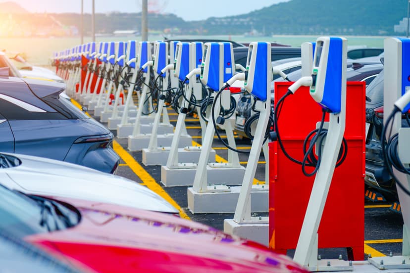 P2P Charging Can Save the Day When It Comes to Fleet Decarbonization